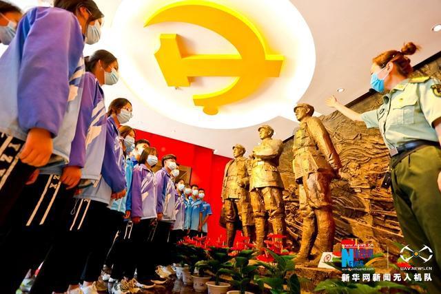 毁灭战士4